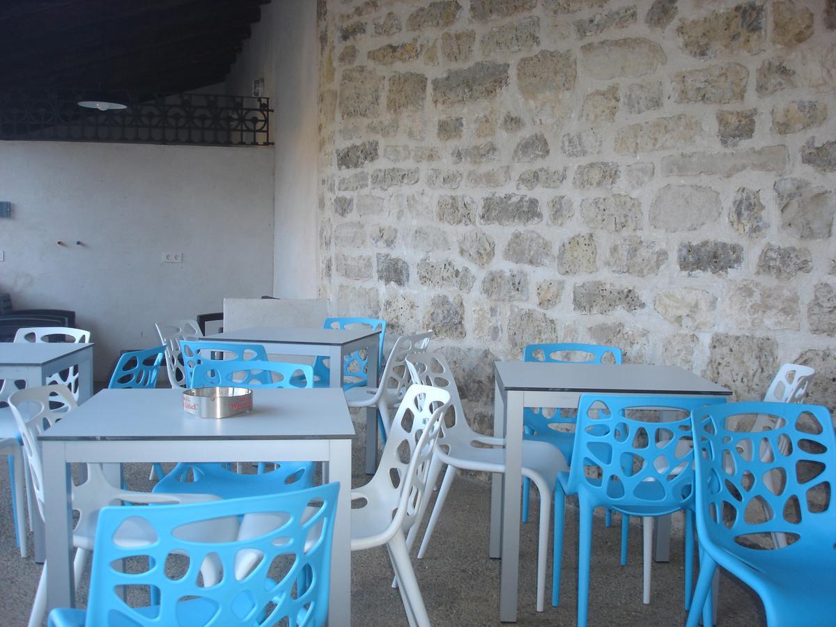 La Casa de Beli Hotel Tardajos Bagian luar foto