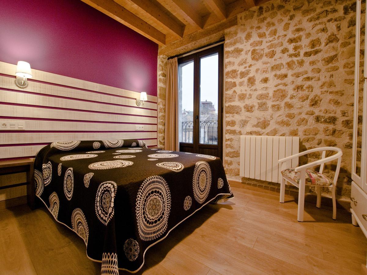 La Casa de Beli Hotel Tardajos Bagian luar foto