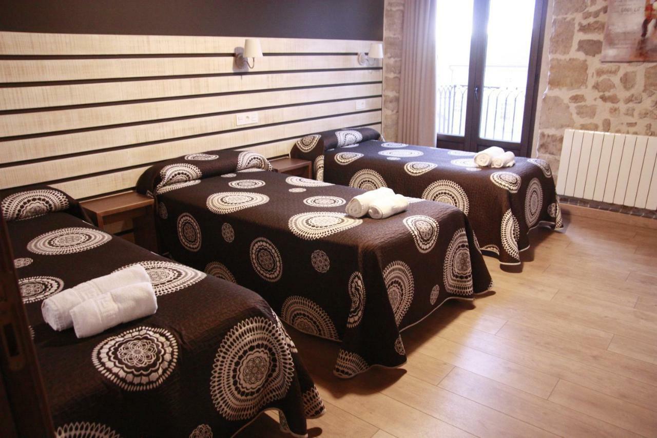 La Casa de Beli Hotel Tardajos Bagian luar foto